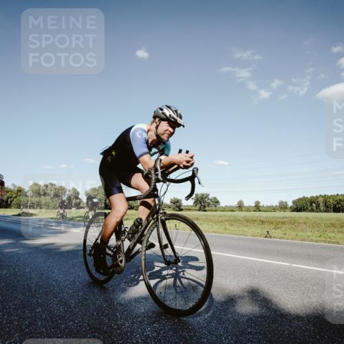 07.09.2025 - 19. Norderstedt Triathlon Michael Burmester http://msf.ph/oto/8858897 07.09.2025 15:43:12 Radfahren 873, 902, 1460 meine-sportfotos.de