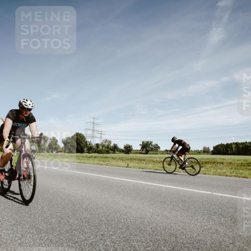 07.09.2025 - 19. Norderstedt Triathlon Michael Burmester http://msf.ph/oto/8858906 07.09.2025 12:37:26 Radfahren 1268, 1373 meine-sportfotos.de