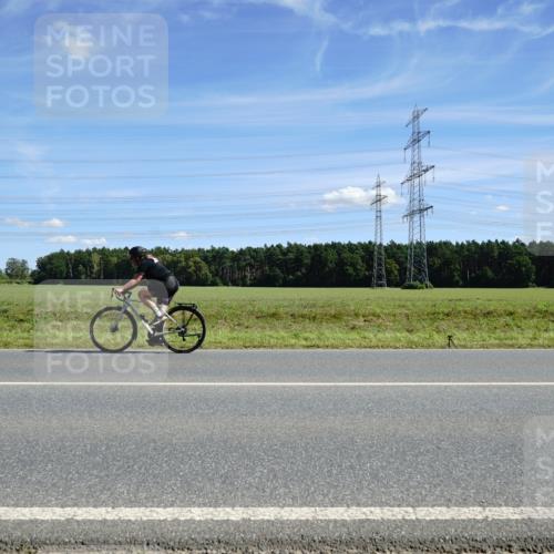 07.09.2025 - 19. Norderstedt Triathlon Michael Burmester http://msf.ph/oto/8858917 07.09.2025 13:20:05 Radfahren  meine-sportfotos.de