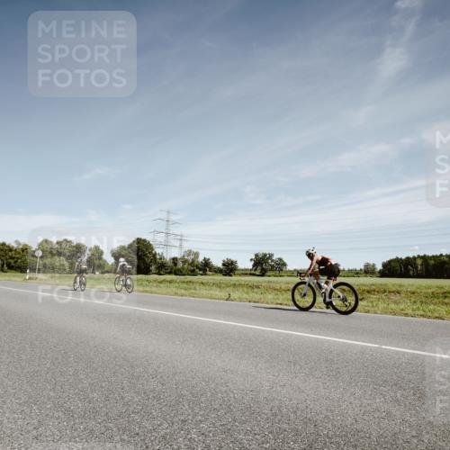 07.09.2025 - 19. Norderstedt Triathlon Michael Burmester http://msf.ph/oto/8858923 07.09.2025 12:37:34 Radfahren 220, 1234 meine-sportfotos.de