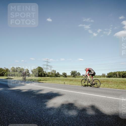 07.09.2025 - 19. Norderstedt Triathlon Michael Burmester http://msf.ph/oto/8858928 07.09.2025 15:43:21 Radfahren 524, 1423 meine-sportfotos.de