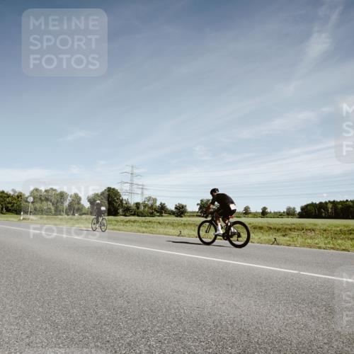 07.09.2025 - 19. Norderstedt Triathlon Michael Burmester http://msf.ph/oto/8858951 07.09.2025 12:37:55 Radfahren 274 meine-sportfotos.de