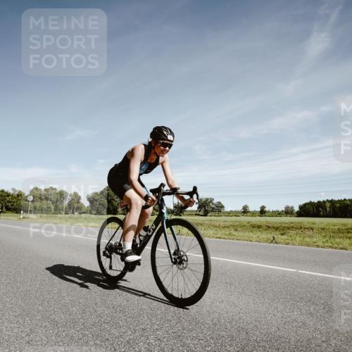 07.09.2025 - 19. Norderstedt Triathlon Michael Burmester http://msf.ph/oto/8858954 07.09.2025 12:37:58 Radfahren 274 meine-sportfotos.de