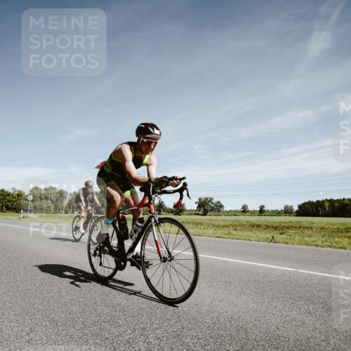 07.09.2025 - 19. Norderstedt Triathlon Michael Burmester http://msf.ph/oto/8858957 07.09.2025 12:38:02 Radfahren 205, 301 meine-sportfotos.de