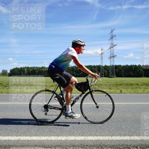 07.09.2025 - 19. Norderstedt Triathlon Michael Burmester http://msf.ph/oto/8858964 07.09.2025 13:21:05 Radfahren 314, 339 meine-sportfotos.de