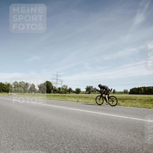 07.09.2025 - 19. Norderstedt Triathlon Michael Burmester http://msf.ph/oto/8858965 07.09.2025 12:38:03 Radfahren 205, 301, 1252 meine-sportfotos.de