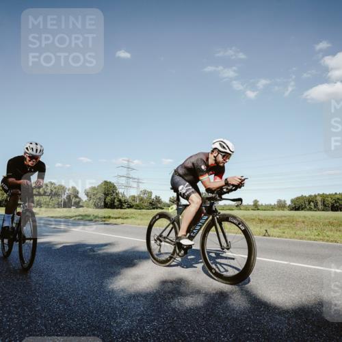 07.09.2025 - 19. Norderstedt Triathlon Michael Burmester http://msf.ph/oto/8858967 07.09.2025 15:43:34 Radfahren 399, 493, 546, 957, 1420 meine-sportfotos.de