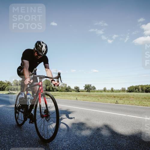 07.09.2025 - 19. Norderstedt Triathlon Michael Burmester http://msf.ph/oto/8858971 07.09.2025 15:43:35 Radfahren 399, 493, 546, 957, 1420 meine-sportfotos.de