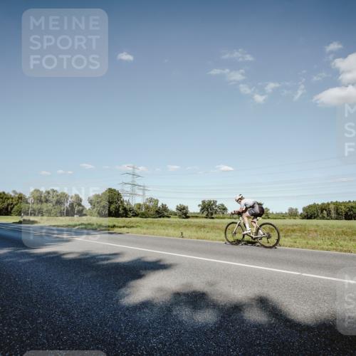 07.09.2025 - 19. Norderstedt Triathlon Michael Burmester http://msf.ph/oto/8858978 07.09.2025 15:43:37 Radfahren 399, 445, 546, 1420 meine-sportfotos.de