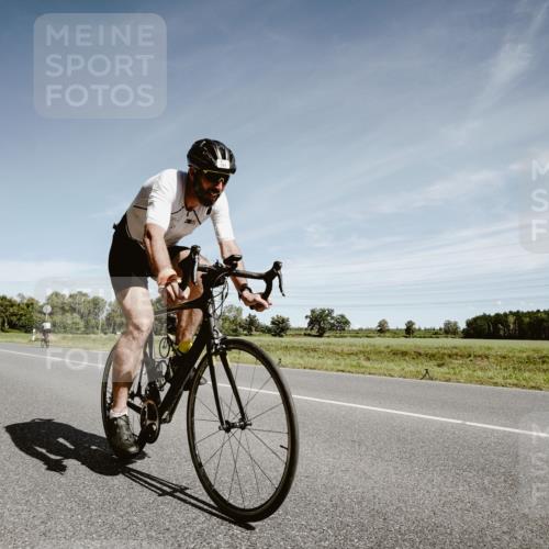 07.09.2025 - 19. Norderstedt Triathlon Michael Burmester http://msf.ph/oto/8858986 07.09.2025 12:38:19 Radfahren 187 meine-sportfotos.de