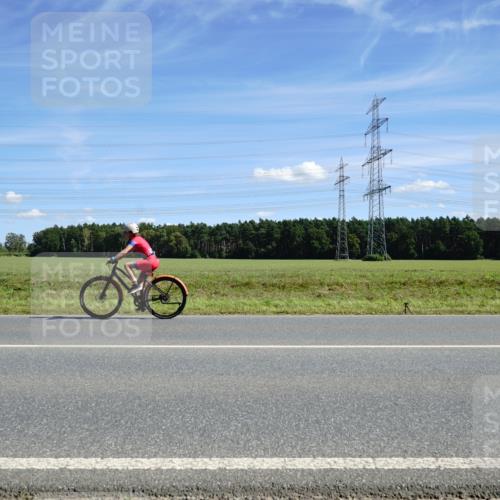 07.09.2025 - 19. Norderstedt Triathlon Michael Burmester http://msf.ph/oto/8858992 07.09.2025 13:22:32 Radfahren  meine-sportfotos.de