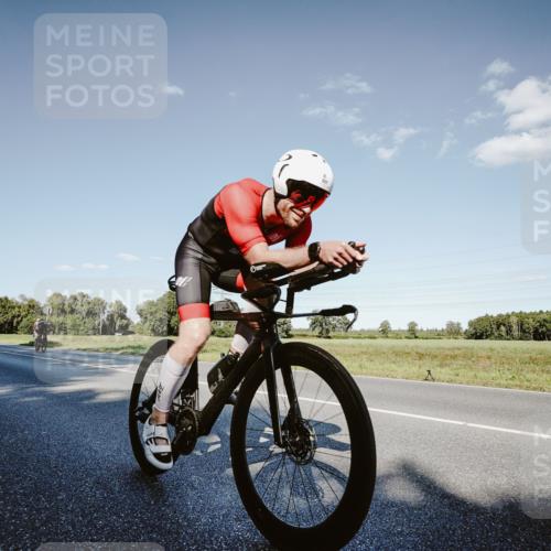 07.09.2025 - 19. Norderstedt Triathlon Michael Burmester http://msf.ph/oto/8859011 07.09.2025 15:43:55 Radfahren 507 meine-sportfotos.de