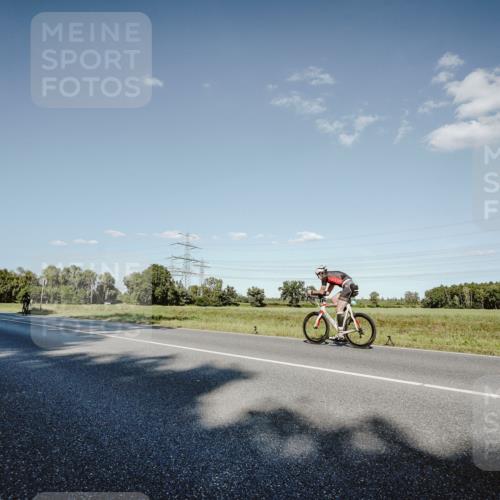 07.09.2025 - 19. Norderstedt Triathlon Michael Burmester http://msf.ph/oto/8859018 07.09.2025 15:43:58 Radfahren 507, 544 meine-sportfotos.de