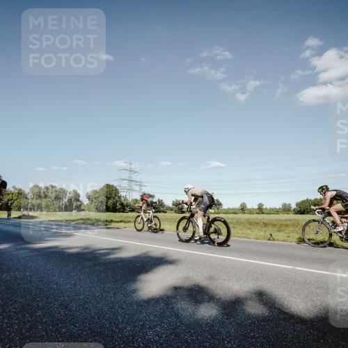 07.09.2025 - 19. Norderstedt Triathlon Michael Burmester http://msf.ph/oto/8859022 07.09.2025 15:43:59 Radfahren 544 meine-sportfotos.de