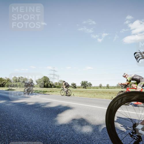 07.09.2025 - 19. Norderstedt Triathlon Michael Burmester http://msf.ph/oto/8859025 07.09.2025 15:43:59 Radfahren 544 meine-sportfotos.de