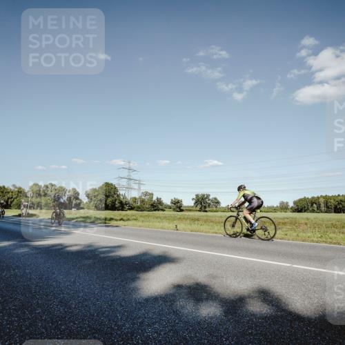 07.09.2025 - 19. Norderstedt Triathlon Michael Burmester http://msf.ph/oto/8859032 07.09.2025 15:44:01 Radfahren 544 meine-sportfotos.de