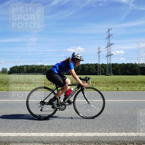 07.09.2025 - 19. Norderstedt Triathlon Michael Burmester http://msf.ph/oto/8859044 07.09.2025 13:24:35 Radfahren 359 meine-sportfotos.de