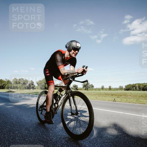 07.09.2025 - 19. Norderstedt Triathlon Michael Burmester http://msf.ph/oto/8859053 07.09.2025 15:44:13 Radfahren 467, 525 meine-sportfotos.de