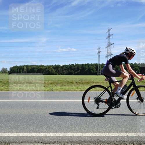 07.09.2025 - 19. Norderstedt Triathlon Michael Burmester http://msf.ph/oto/8859082 07.09.2025 13:26:23 Radfahren 341 meine-sportfotos.de