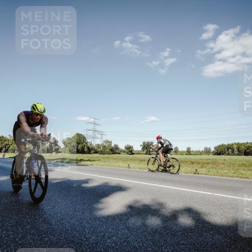 07.09.2025 - 19. Norderstedt Triathlon Michael Burmester http://msf.ph/oto/8859091 07.09.2025 15:44:30 Radfahren 492, 945, 1512 meine-sportfotos.de