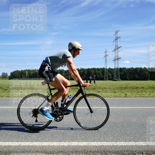 07.09.2025 - 19. Norderstedt Triathlon Michael Burmester http://msf.ph/oto/8859092 07.09.2025 13:26:48 Radfahren 790 meine-sportfotos.de