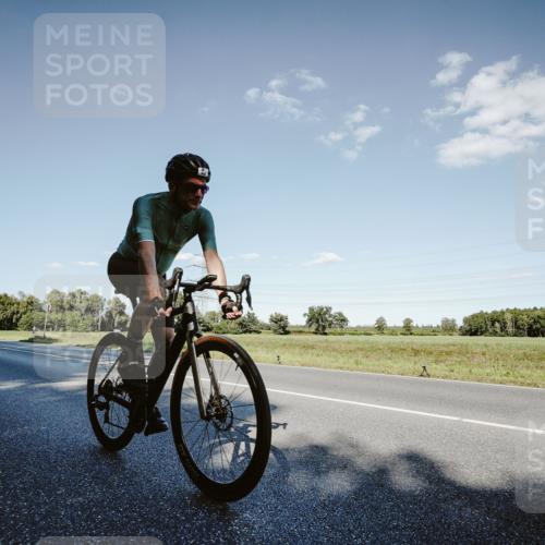 07.09.2025 - 19. Norderstedt Triathlon Michael Burmester http://msf.ph/oto/8859095 07.09.2025 15:44:31 Radfahren 492, 945, 1512 meine-sportfotos.de