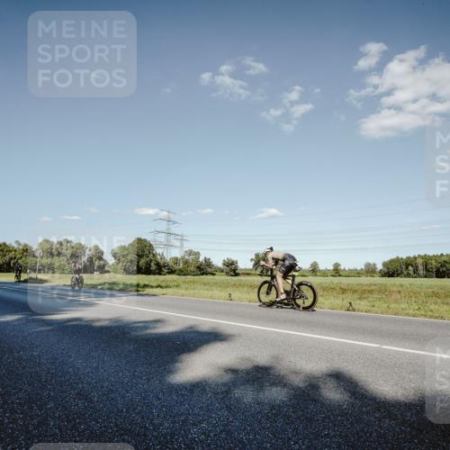 07.09.2025 - 19. Norderstedt Triathlon Michael Burmester http://msf.ph/oto/8859102 07.09.2025 15:44:33 Radfahren 492, 945, 1482 meine-sportfotos.de