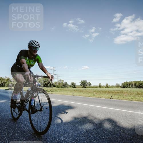 07.09.2025 - 19. Norderstedt Triathlon Michael Burmester http://msf.ph/oto/8859112 07.09.2025 15:44:35 Radfahren 401, 1482 meine-sportfotos.de