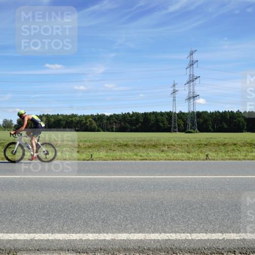 07.09.2025 - 19. Norderstedt Triathlon Michael Burmester http://msf.ph/oto/8859124 07.09.2025 13:28:39 Radfahren 355 meine-sportfotos.de