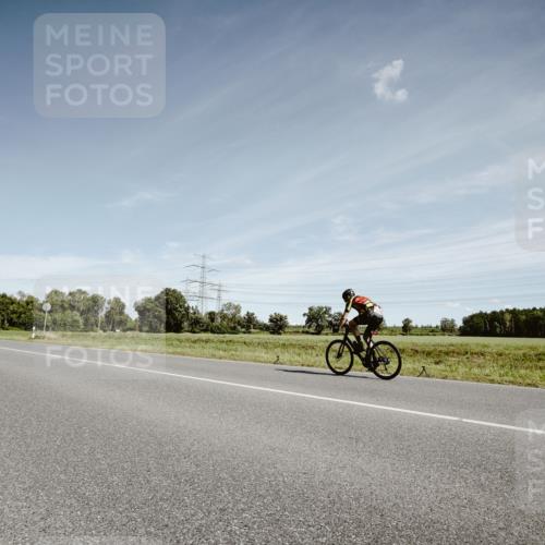 07.09.2025 - 19. Norderstedt Triathlon Michael Burmester http://msf.ph/oto/8859128 07.09.2025 12:40:31 Radfahren 847 meine-sportfotos.de