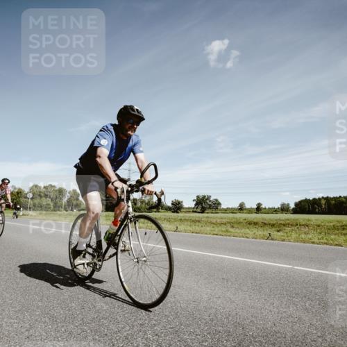 07.09.2025 - 19. Norderstedt Triathlon Michael Burmester http://msf.ph/oto/8859156 07.09.2025 12:41:01 Radfahren 197, 1263 meine-sportfotos.de