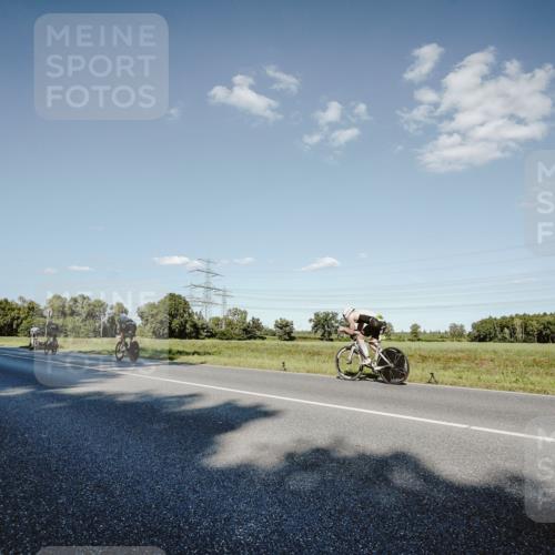 07.09.2025 - 19. Norderstedt Triathlon Michael Burmester http://msf.ph/oto/8859182 07.09.2025 15:45:00 Radfahren 1492 meine-sportfotos.de