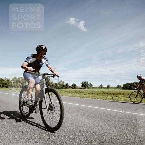 07.09.2025 - 19. Norderstedt Triathlon Michael Burmester http://msf.ph/oto/8859212 07.09.2025 12:41:46 Radfahren 735, 752, 1376 meine-sportfotos.de
