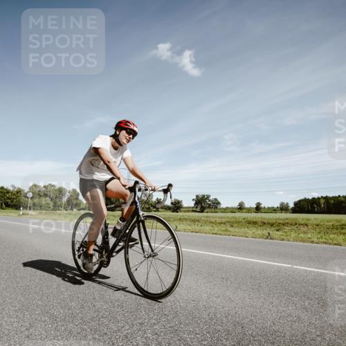 07.09.2025 - 19. Norderstedt Triathlon Michael Burmester http://msf.ph/oto/8859226 07.09.2025 12:41:55 Radfahren 137, 150, 214 meine-sportfotos.de