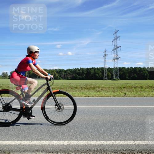 07.09.2025 - 19. Norderstedt Triathlon Michael Burmester http://msf.ph/oto/8859227 07.09.2025 13:32:58 Radfahren 242 meine-sportfotos.de