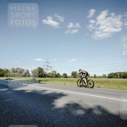 07.09.2025 - 19. Norderstedt Triathlon Michael Burmester http://msf.ph/oto/8859235 07.09.2025 15:45:19 Radfahren 482, 548, 1546 meine-sportfotos.de