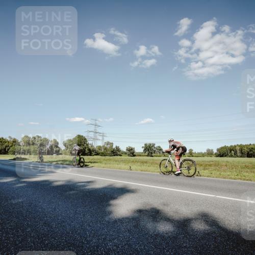 07.09.2025 - 19. Norderstedt Triathlon Michael Burmester http://msf.ph/oto/8859239 07.09.2025 15:45:20 Radfahren 482, 548 meine-sportfotos.de