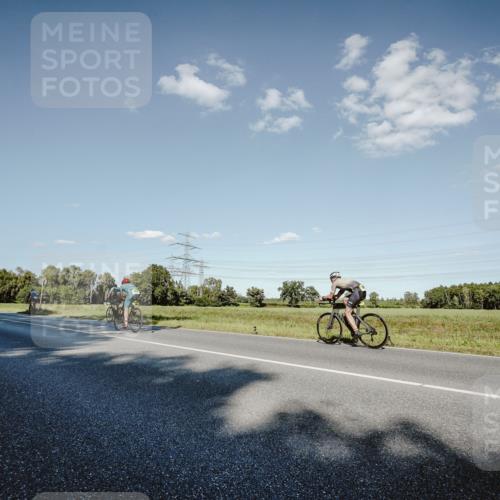 07.09.2025 - 19. Norderstedt Triathlon Michael Burmester http://msf.ph/oto/8859256 07.09.2025 15:45:26 Radfahren 455 meine-sportfotos.de