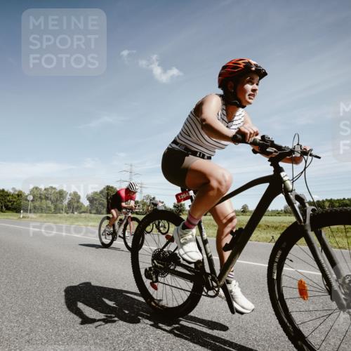 07.09.2025 - 19. Norderstedt Triathlon Michael Burmester http://msf.ph/oto/8859261 07.09.2025 12:42:38 Radfahren 290, 295, 698, 1264 meine-sportfotos.de