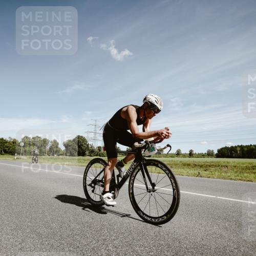 07.09.2025 - 19. Norderstedt Triathlon Michael Burmester http://msf.ph/oto/8859268 07.09.2025 12:42:39 Radfahren 157, 295, 698, 1264 meine-sportfotos.de