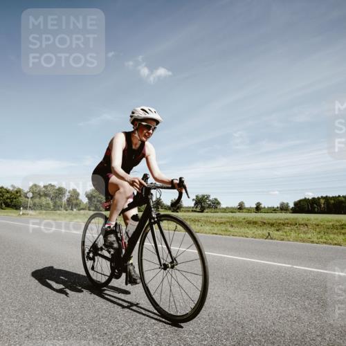 07.09.2025 - 19. Norderstedt Triathlon Michael Burmester http://msf.ph/oto/8859285 07.09.2025 12:42:52 Radfahren 141, 265 meine-sportfotos.de