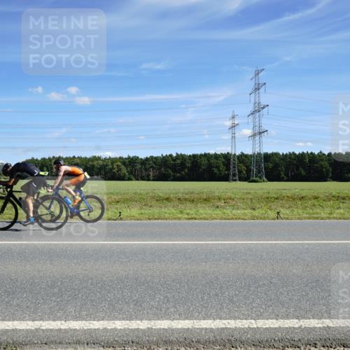 07.09.2025 - 19. Norderstedt Triathlon Michael Burmester http://msf.ph/oto/8859294 07.09.2025 13:35:11 Radfahren 1001 meine-sportfotos.de