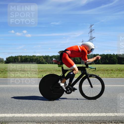 07.09.2025 - 19. Norderstedt Triathlon Michael Burmester http://msf.ph/oto/8859303 07.09.2025 13:35:19 Radfahren 974 meine-sportfotos.de