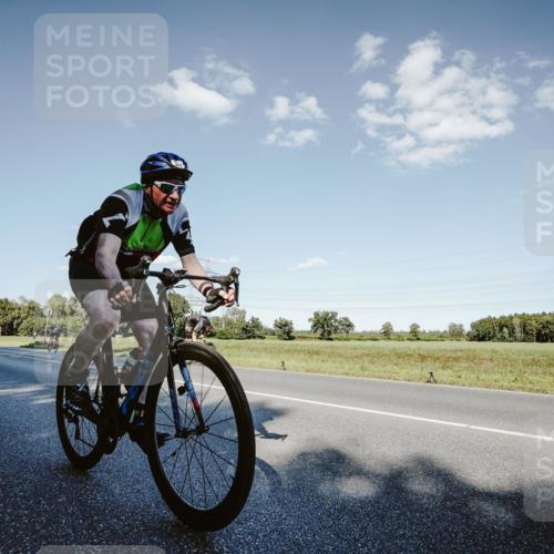 07.09.2025 - 19. Norderstedt Triathlon Michael Burmester http://msf.ph/oto/8859308 07.09.2025 15:45:44 Radfahren 531, 883, 932 meine-sportfotos.de