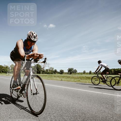 07.09.2025 - 19. Norderstedt Triathlon Michael Burmester http://msf.ph/oto/8859330 07.09.2025 12:43:14 Radfahren 161 meine-sportfotos.de