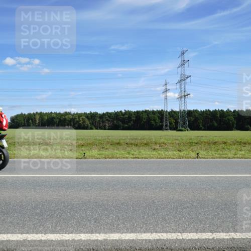 07.09.2025 - 19. Norderstedt Triathlon Michael Burmester http://msf.ph/oto/8859340 07.09.2025 13:36:02 Radfahren 356 meine-sportfotos.de