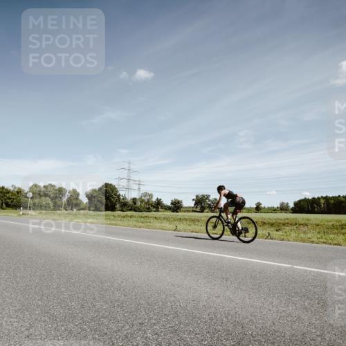 07.09.2025 - 19. Norderstedt Triathlon Michael Burmester http://msf.ph/oto/8859344 07.09.2025 12:43:21 Radfahren 159, 1391 meine-sportfotos.de