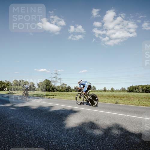 07.09.2025 - 19. Norderstedt Triathlon Michael Burmester http://msf.ph/oto/8859346 07.09.2025 15:45:56 Radfahren 1449 meine-sportfotos.de