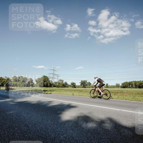 07.09.2025 - 19. Norderstedt Triathlon Michael Burmester http://msf.ph/oto/8859349 07.09.2025 15:45:58 Radfahren  meine-sportfotos.de