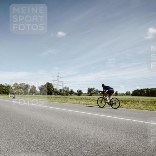 07.09.2025 - 19. Norderstedt Triathlon Michael Burmester http://msf.ph/oto/8859358 07.09.2025 12:43:33 Radfahren 1212 meine-sportfotos.de